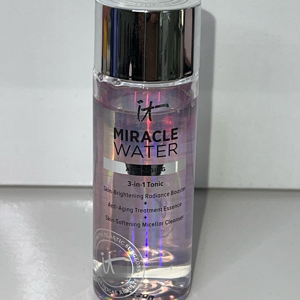 It Cosmetics Miracle Water discontinued item